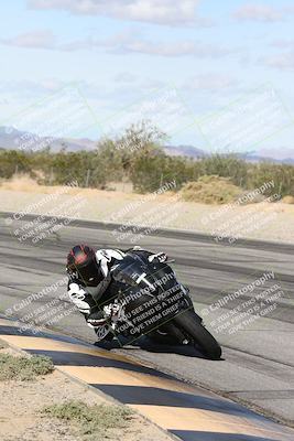 media/Nov-16-2025-Race Pace (Sun) [[8c5fa54630]]/Verified Riders/4-Turn 3 Inside (1050am)/